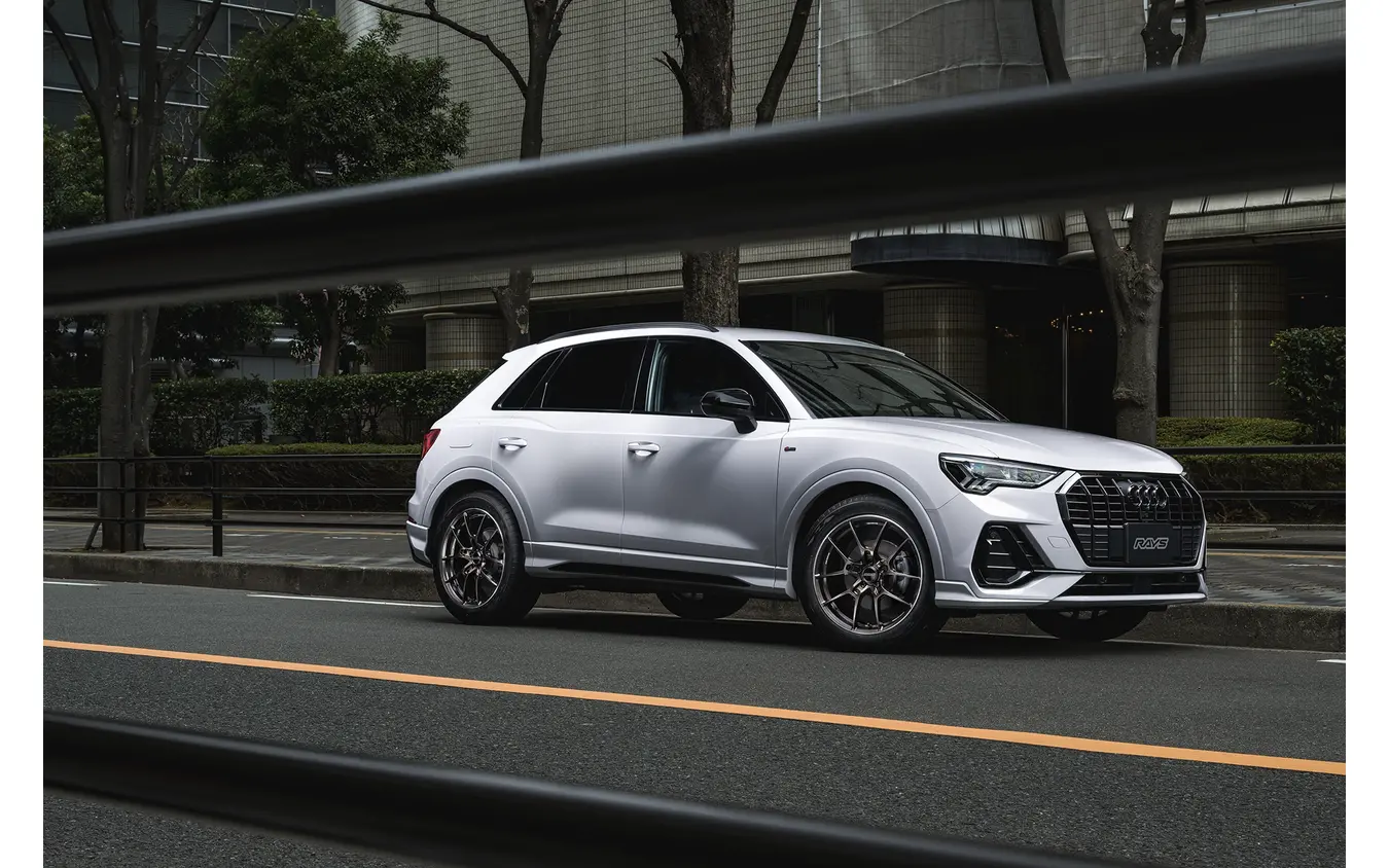 レイズ VOLK RACING G025 SZ EDITION × Audi Q3