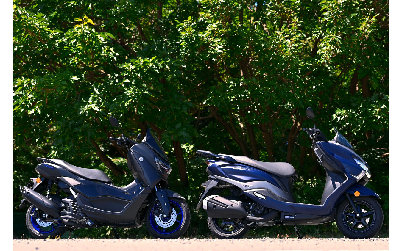 スズキの『バーグマンストリート125EX』と、ヤマハの『NMAX』