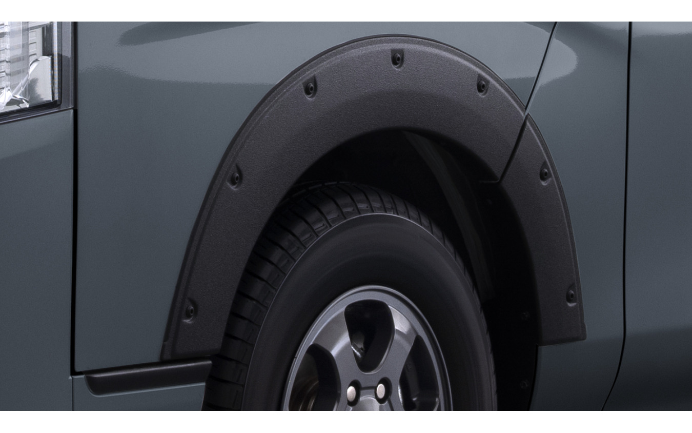 日産キャラバンの「SOTOASOBIパッケージ」装着車