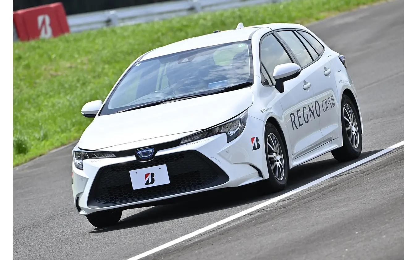 走りも快適性も妥協しない！ レグノGR-X IIIとエコピアNH200の真価