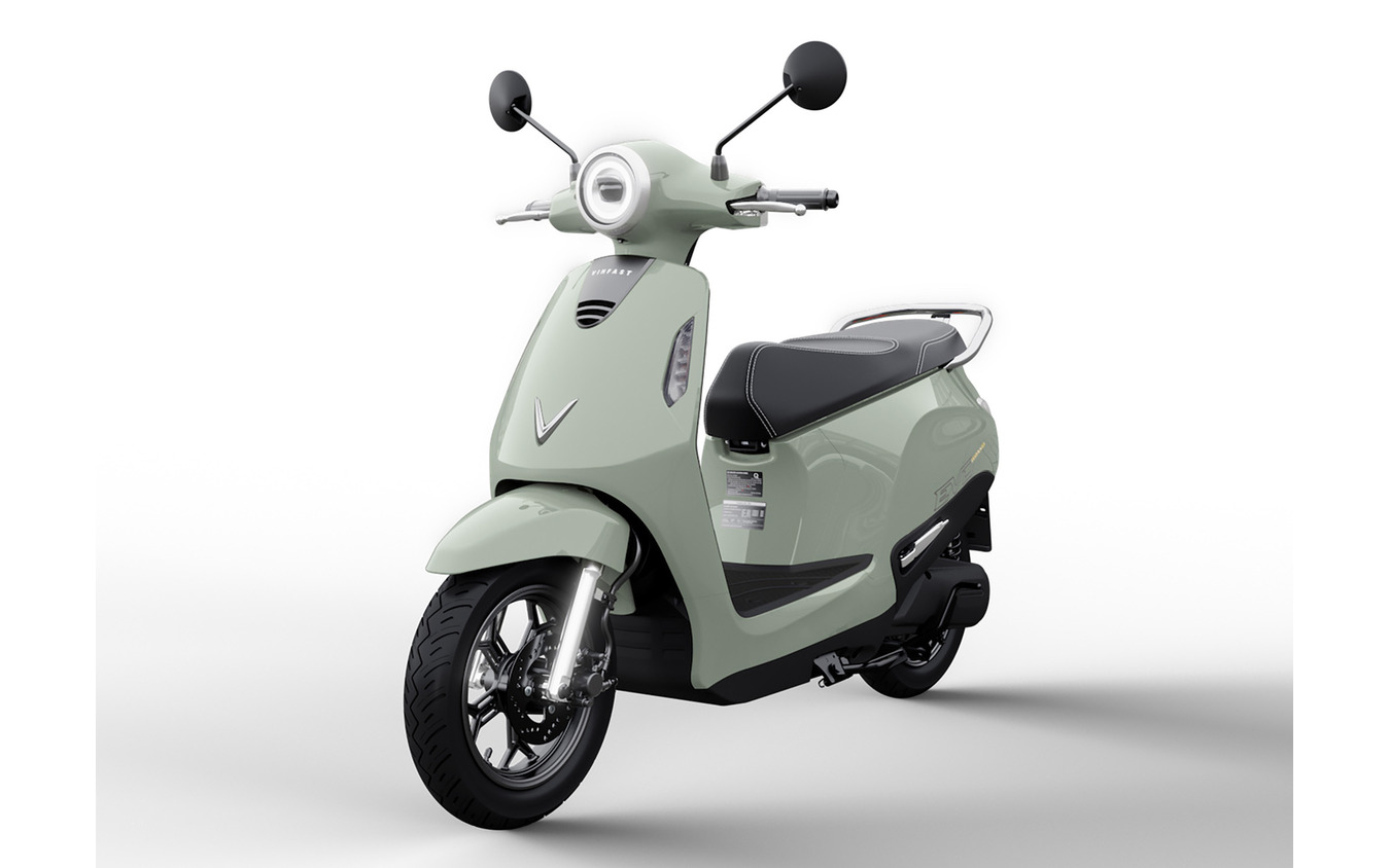 ビンファストの新型電動バイク『エボ・グランド』