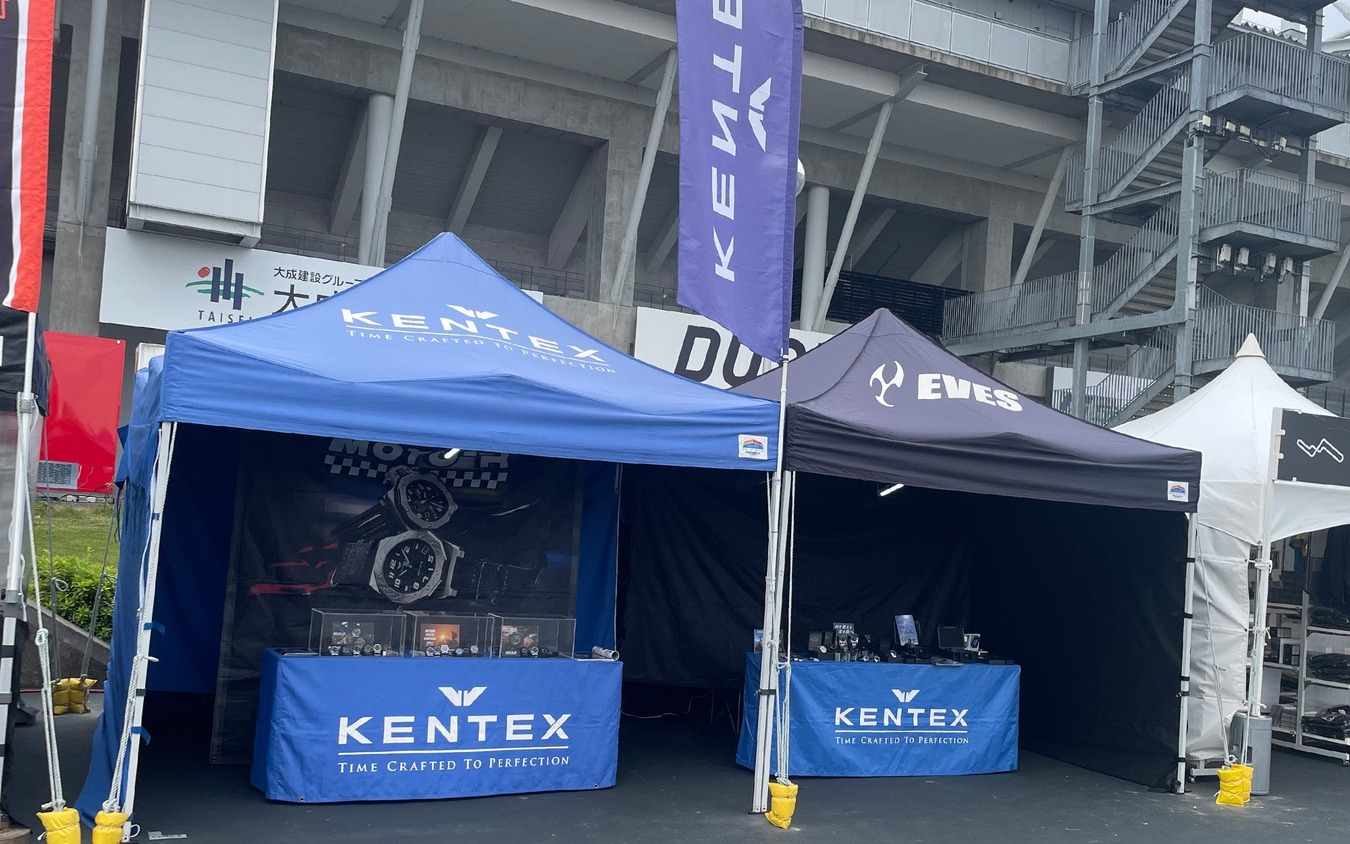 鈴鹿サーキットGPスクエア内のKENTEXブース