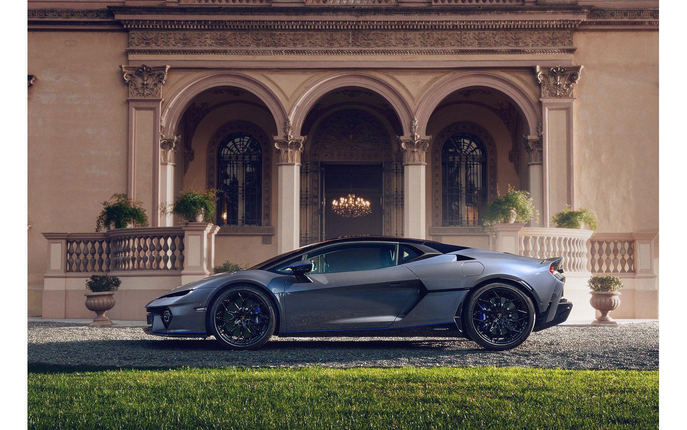 ランボルギーニ『テメラリオ』の初のアド・ペルソナム仕様車「ポルト・チェルヴォ」