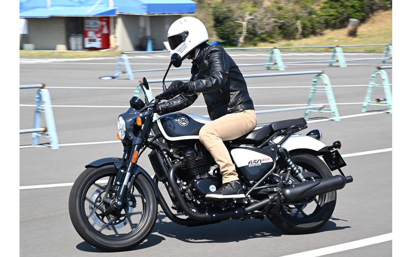 ロイヤルエンフィールド ショットガン650