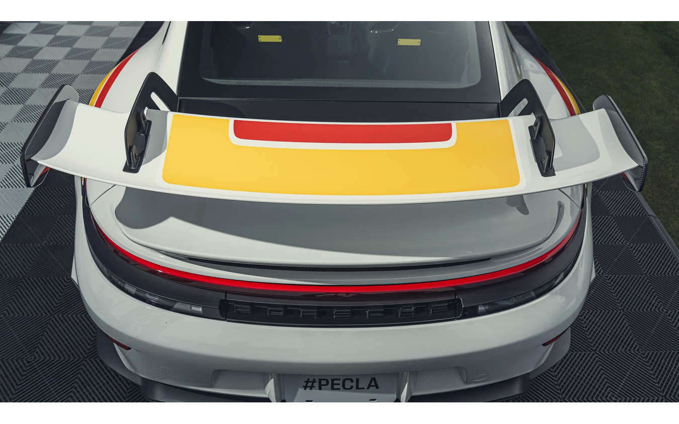 ポルシェ『911 GT3』(Type 992.2)専用のデザインラップパッケージ