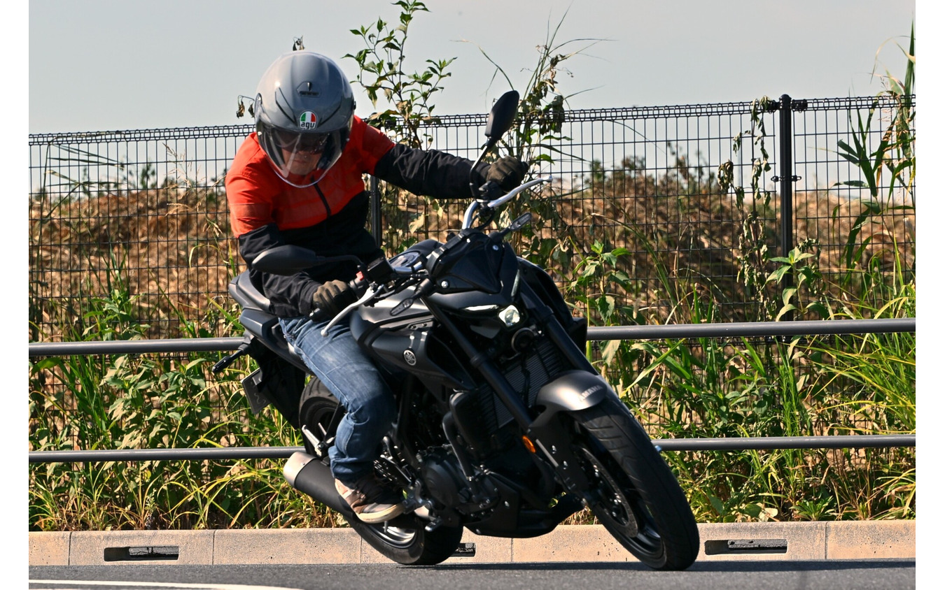 ヤマハ MT-25