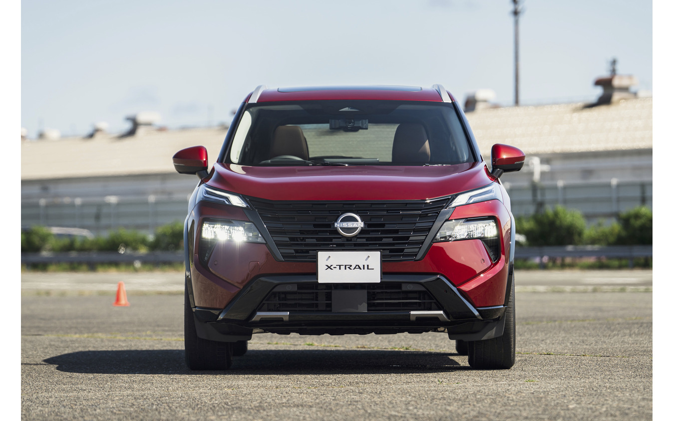 新型 日産 『エクストレイル』