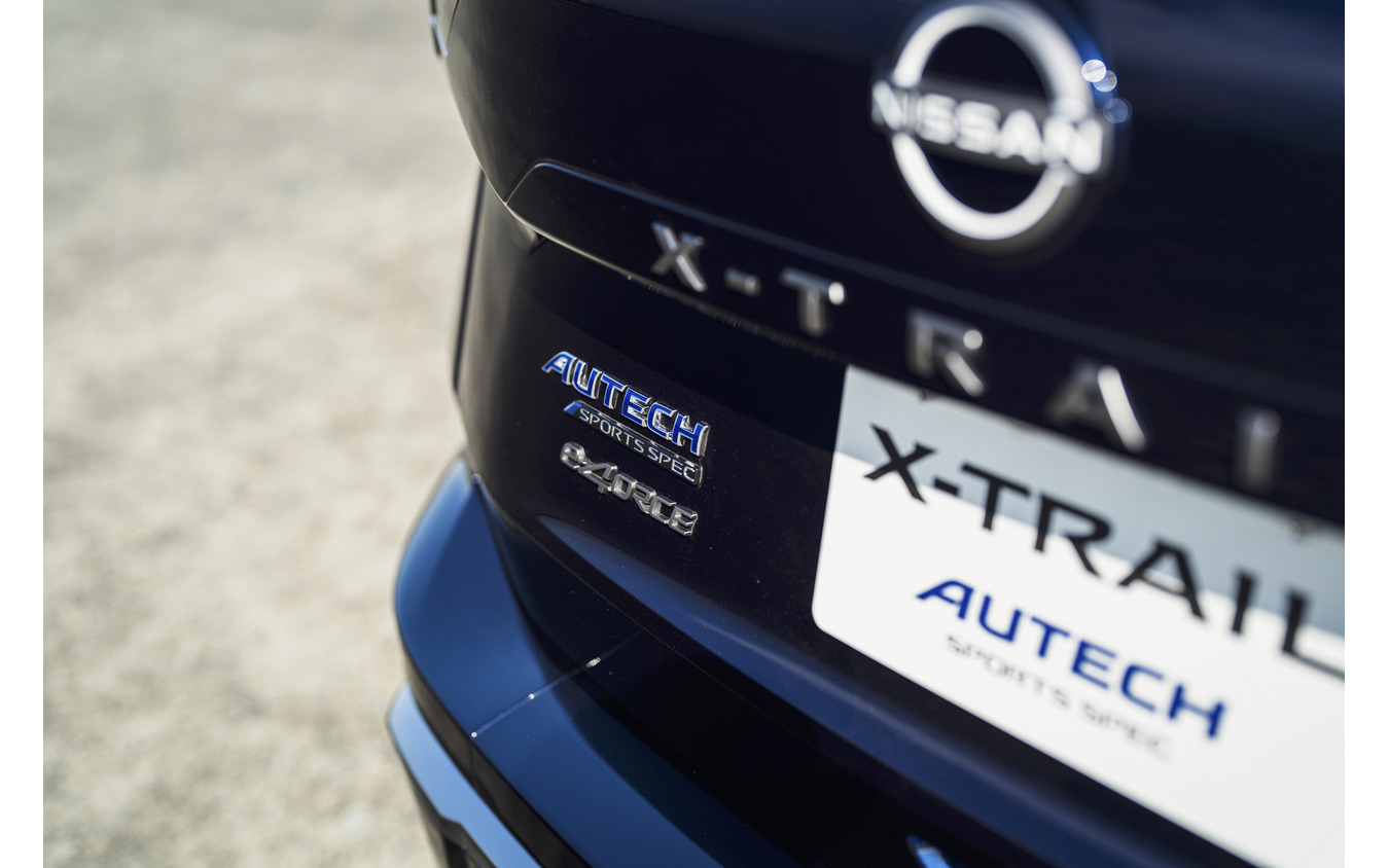 新型 日産「エクストレイル AUTECH SPORTS SPEC」