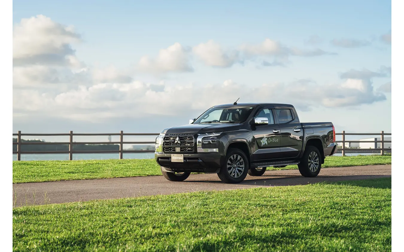 MITSUBISHI TRITON