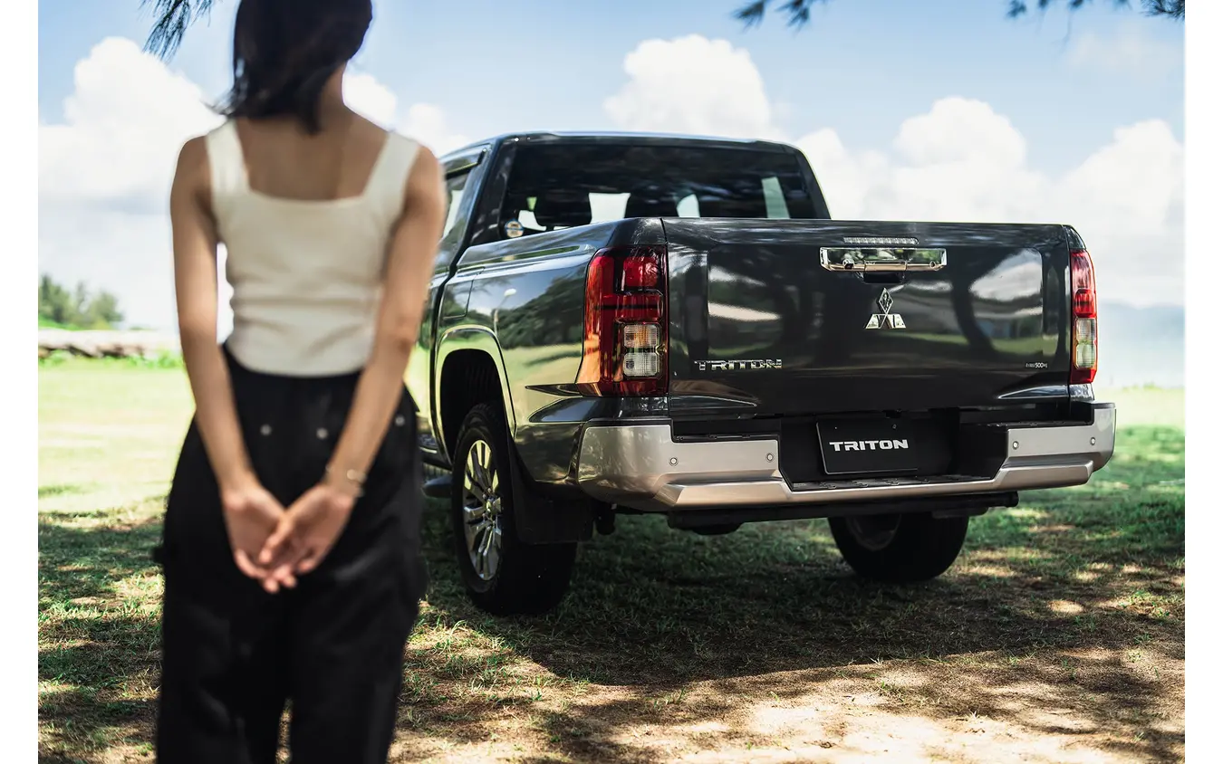 MITSUBISHI TRITON