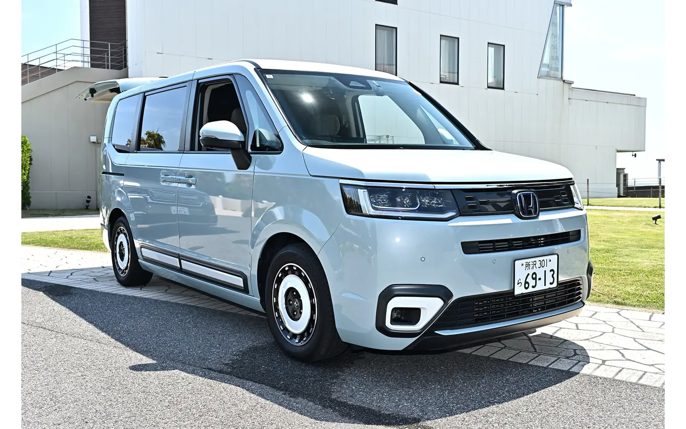 車中泊仕様のステップワゴンe:HEV AIR
