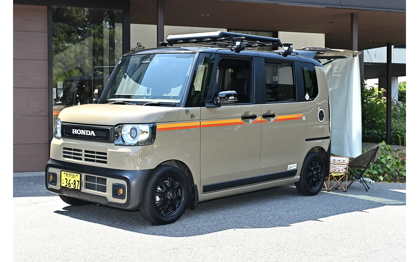 デイキャンプ仕様のN-BOX JOY