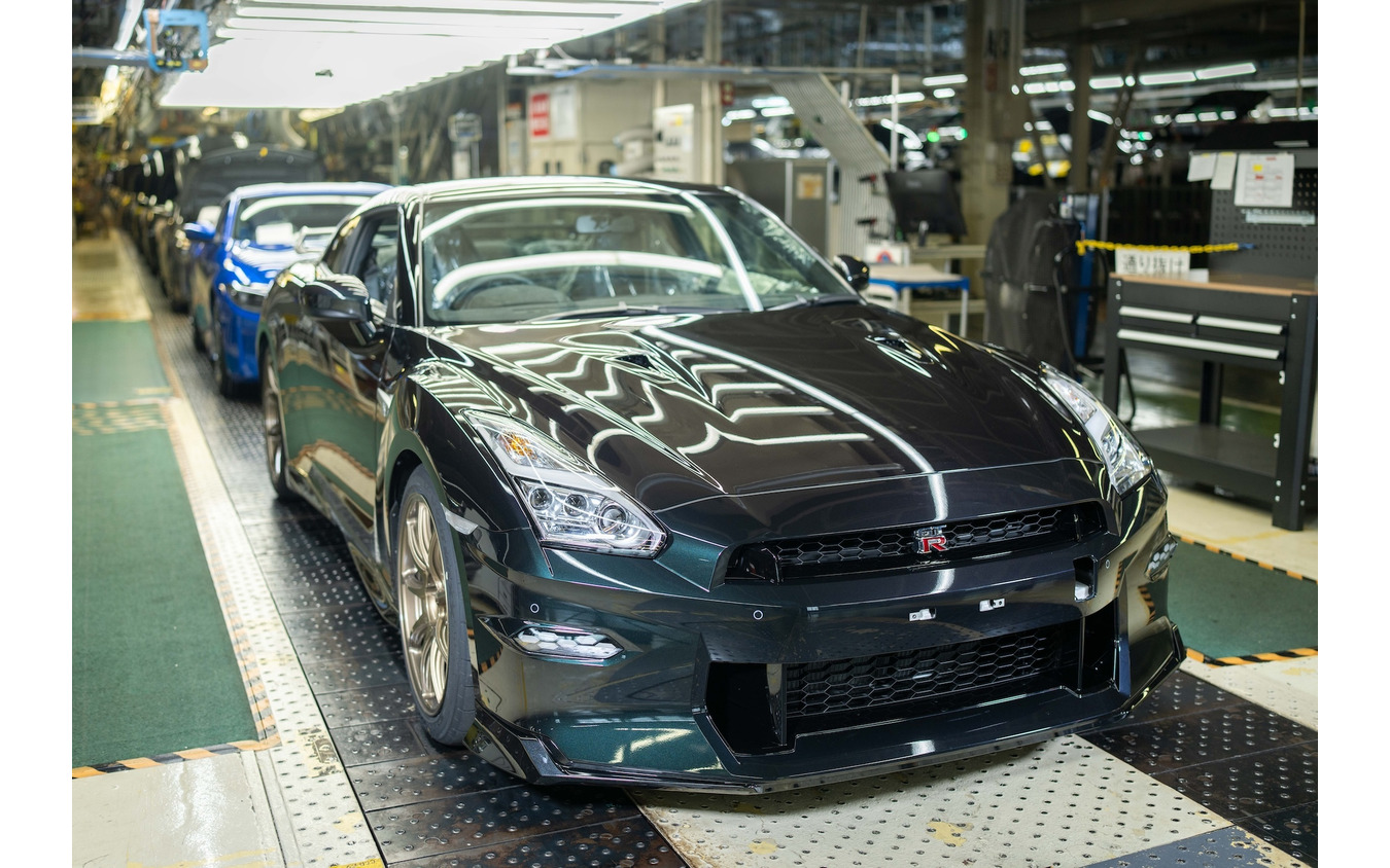 日産自動車 栃木工場をラインオフした最後のGT-R