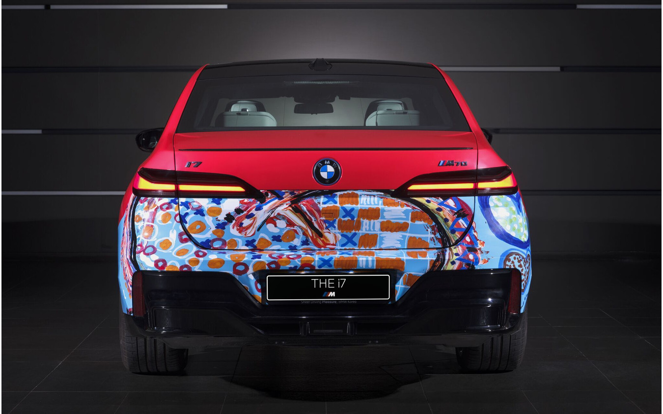 BMW i7のアートカー