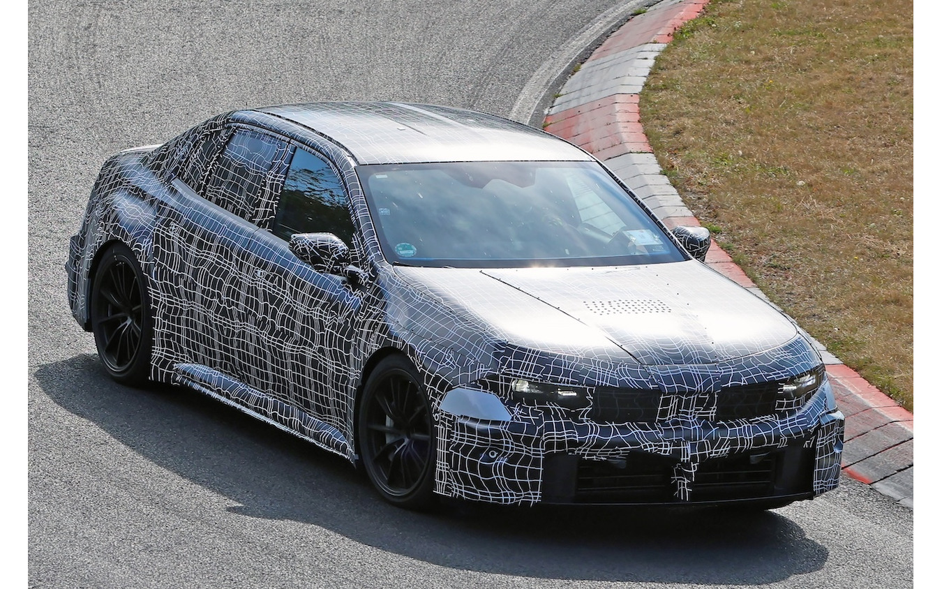 BMW M3 EV版のプロトタイプ