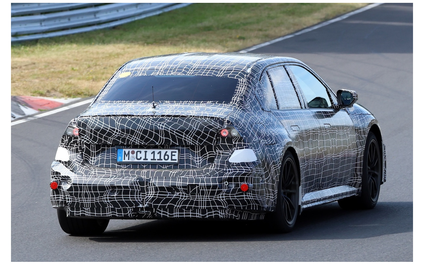 BMW M3 EV版のプロトタイプ