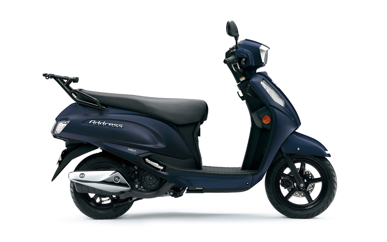 スズキの新型スクーター『アドレス125』(マットステラブルー)