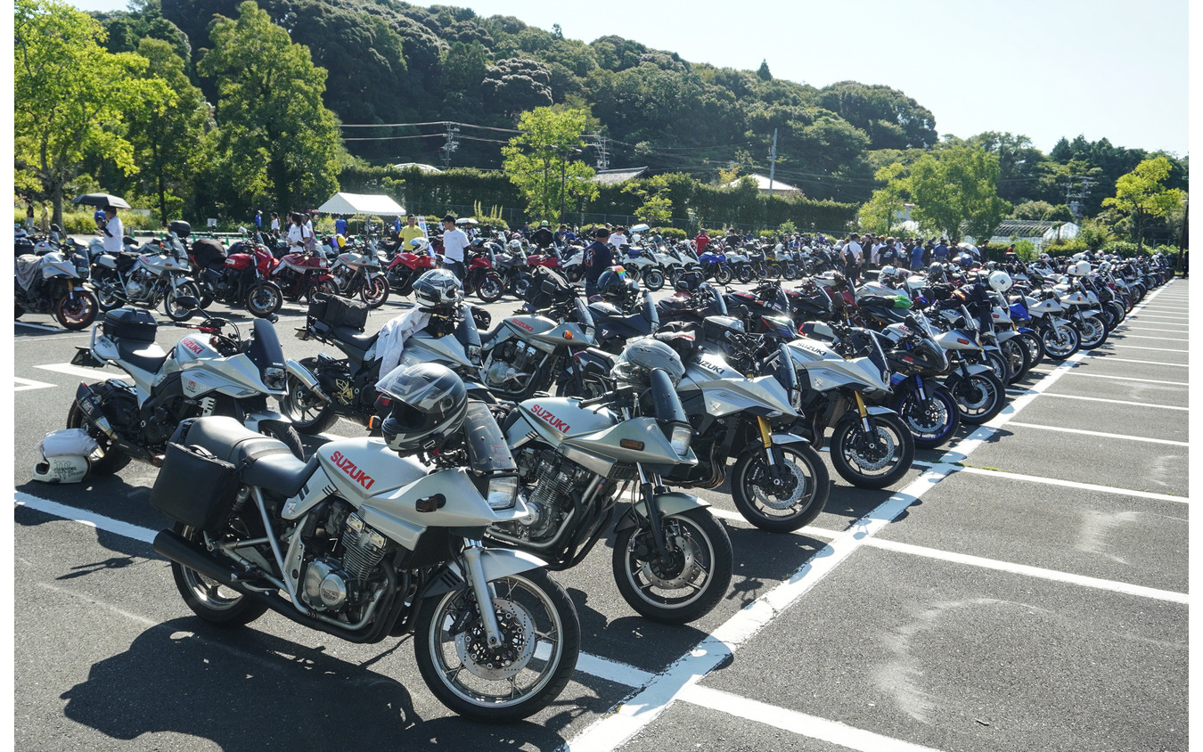 マットブラックのカタナ、ええやん…」幻の『黒いKATANA』サプライズ