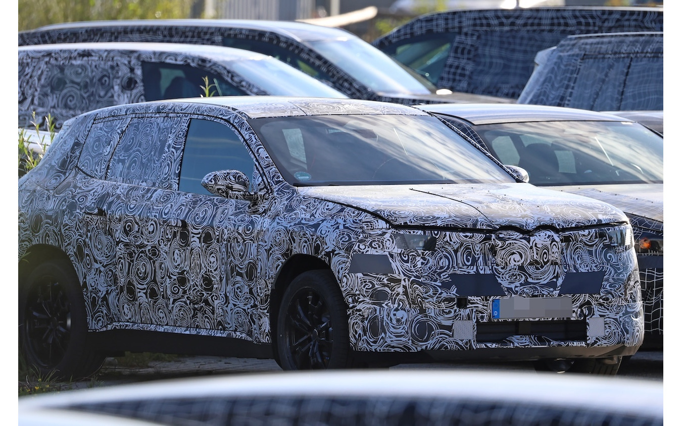 BMW X1 改良新型のプロトタイプ