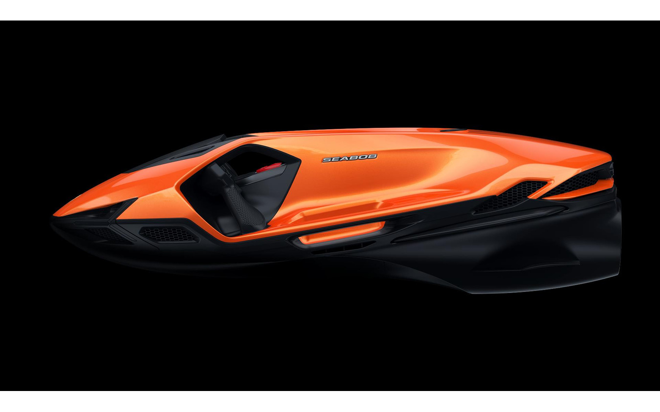 ランボルギーニとCAYAGOが共同開発した水中スクーター「SEABOB SE63」