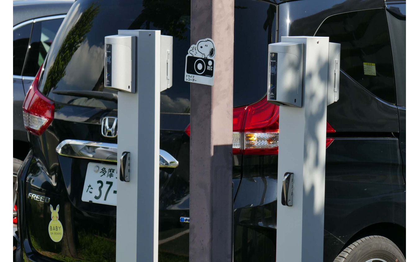 全区画に設置された200V/3kWh出力のコンセント