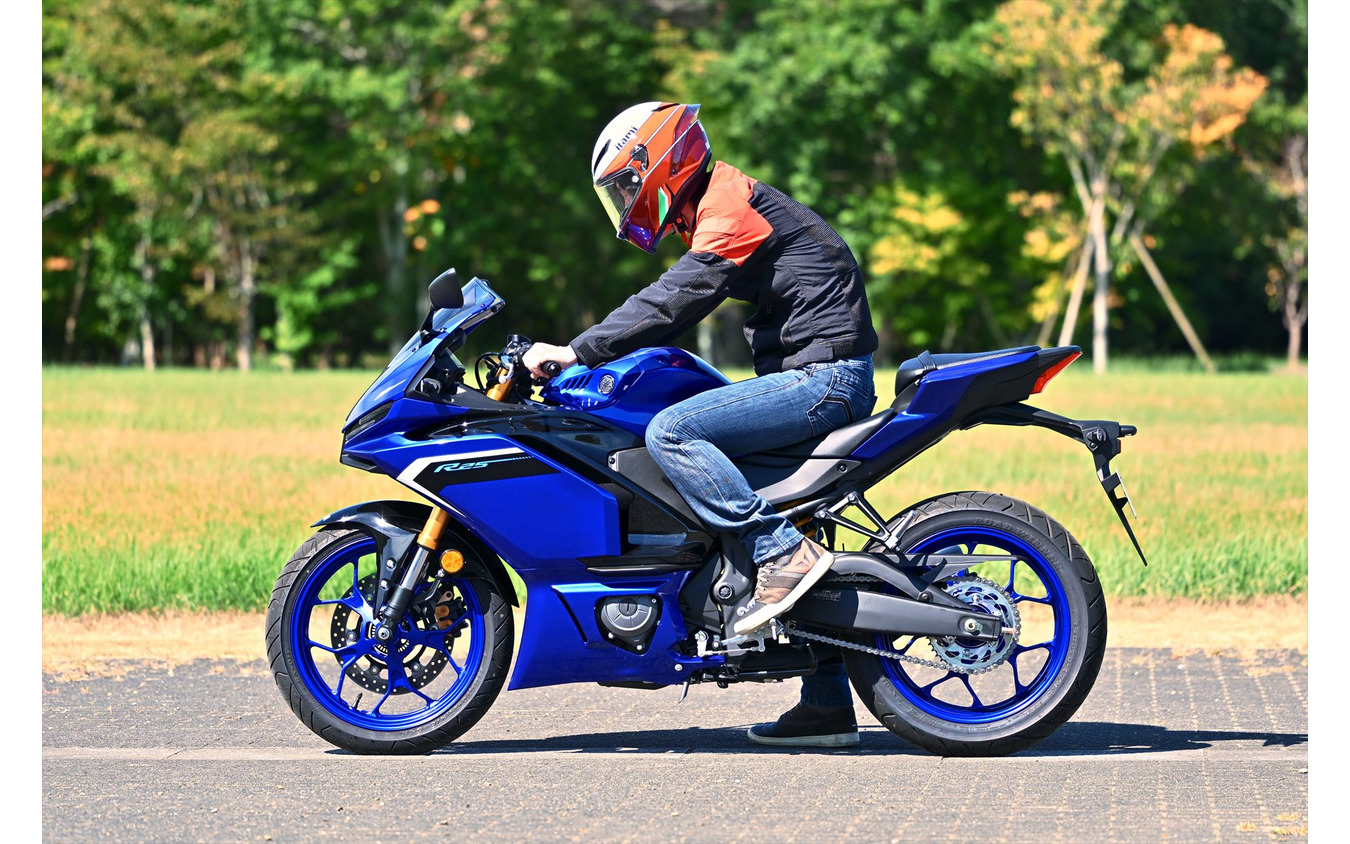 ヤマハ YZF-R25