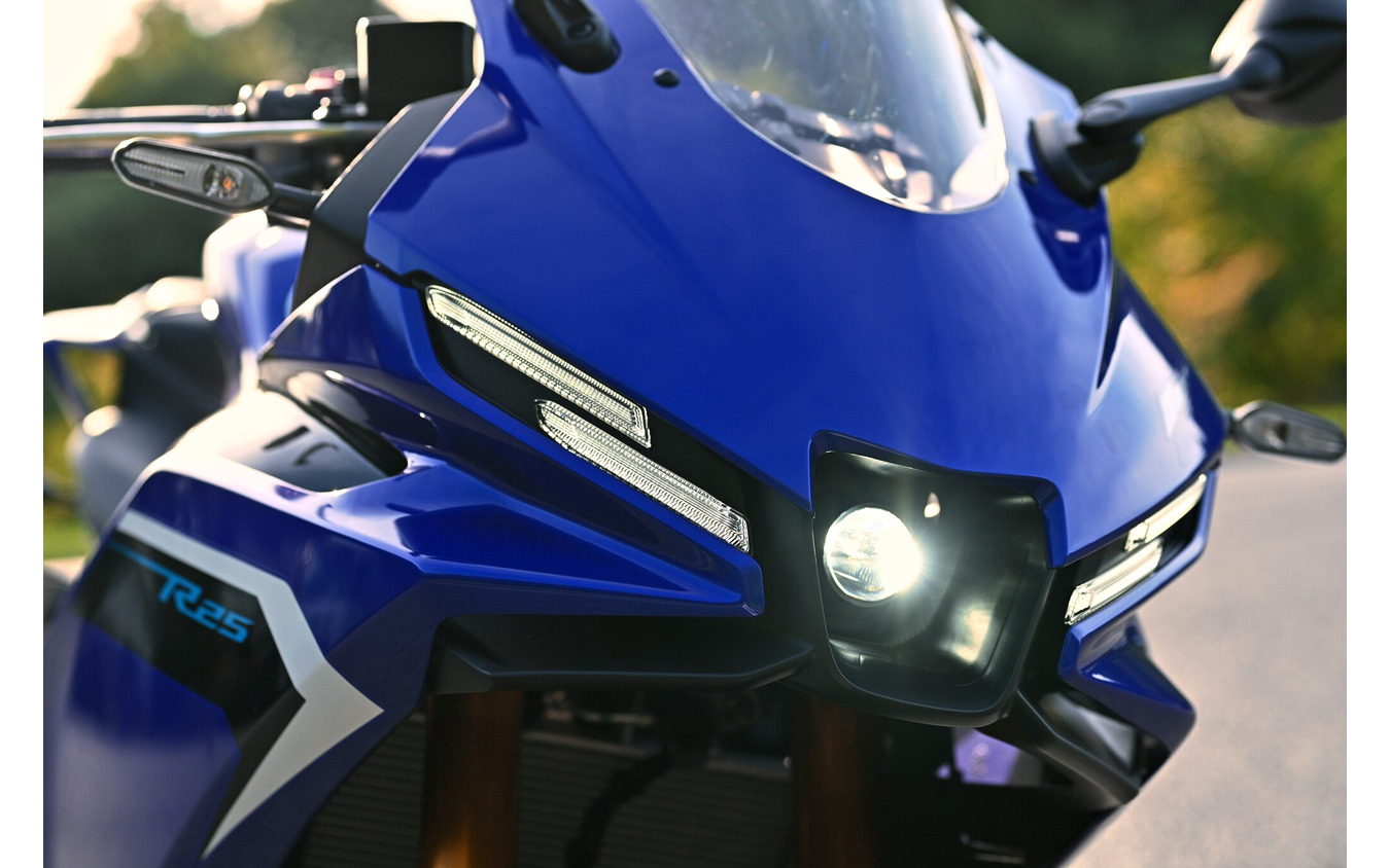 ヤマハ YZF-R25