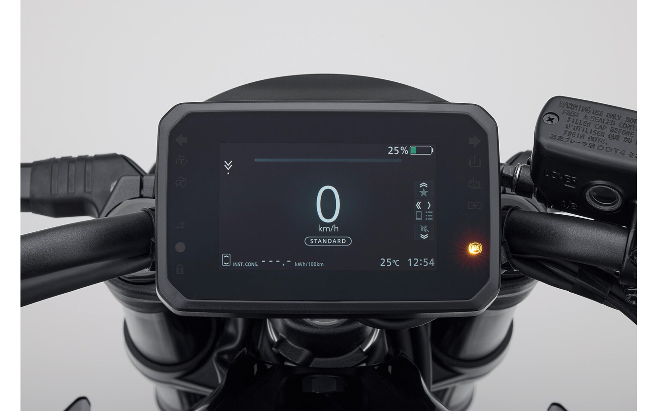 ホンダのフルサイズ電動バイク『WN7』