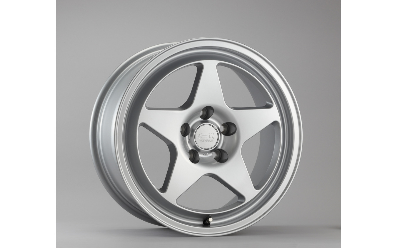 阿部商会「ラ・ストラーダ」ブランドの新型ホイール「+81Wheel」シルバー
