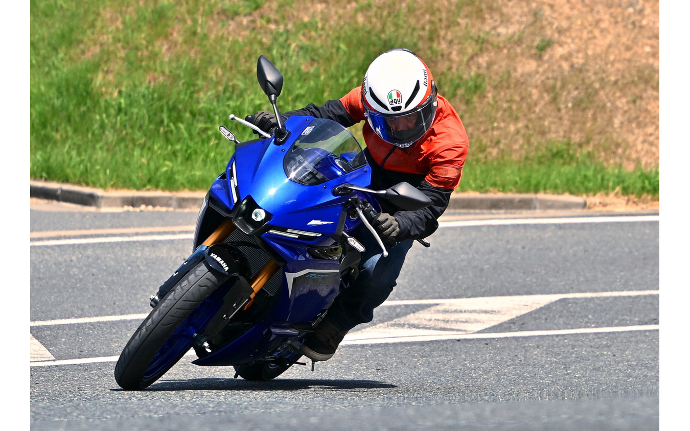 ヤマハ YZF-R25