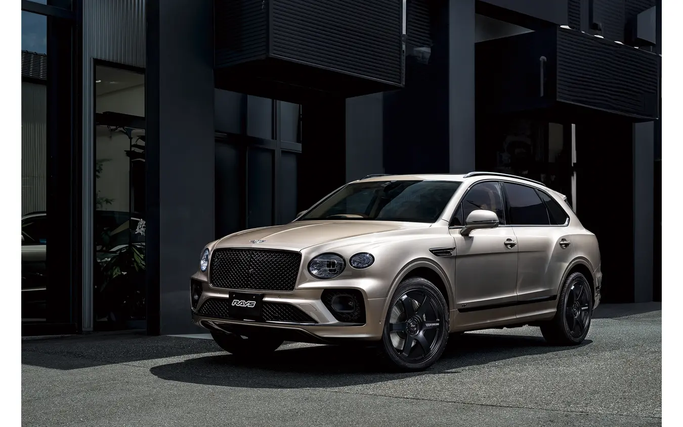 レイズ TE37GC セミグロスブラック × BENTLEY Bentayga