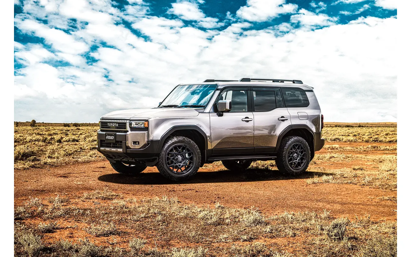 レイズ DAYTONA D108 × TOYOTA ランドクルーザー250