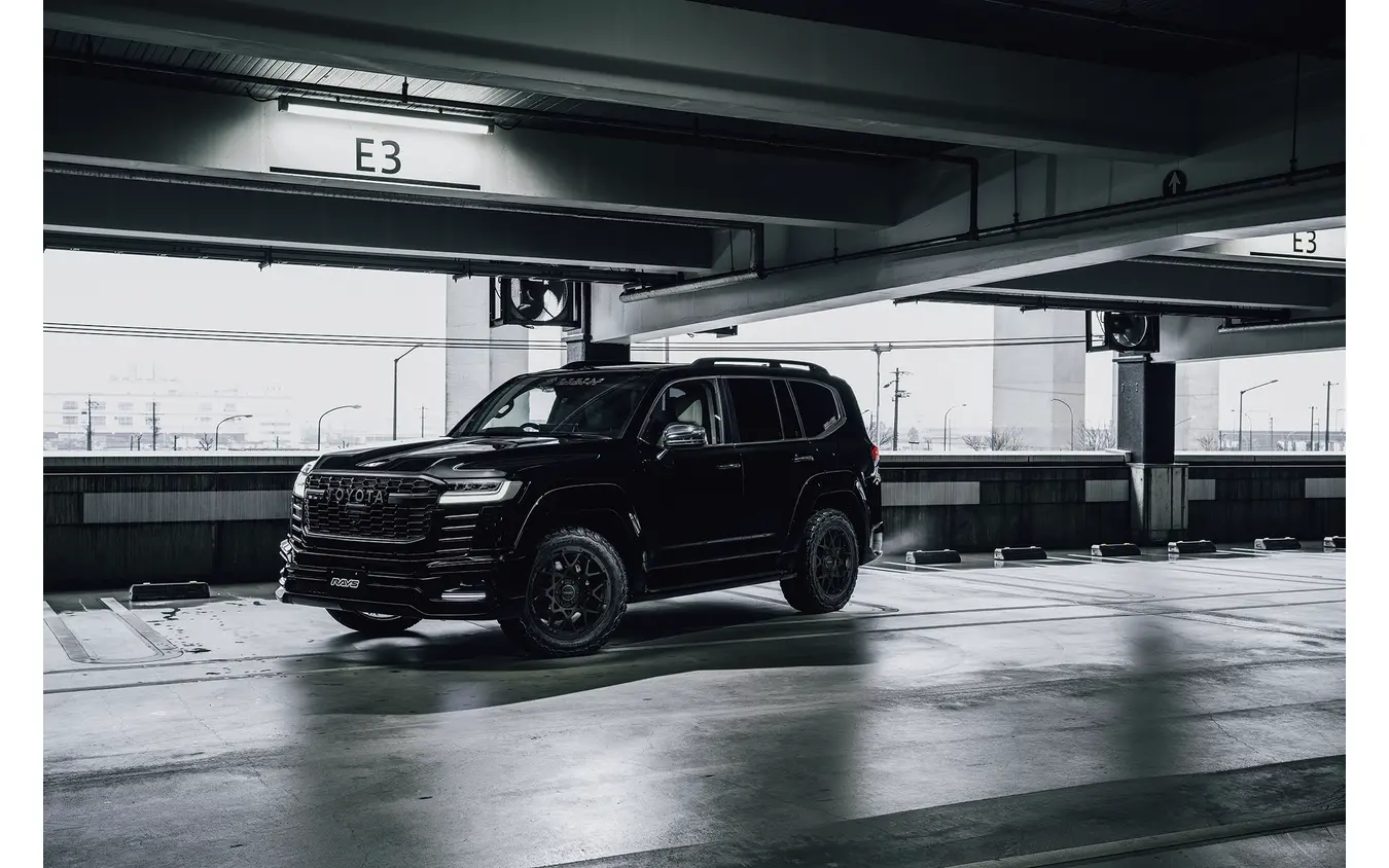 レイズ DAYTONA D108 × TOYOTA ランドクルーザー250