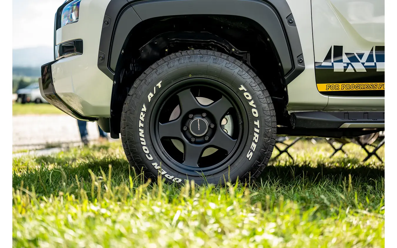 4×4エンジニアリング × スターキャンプ2025