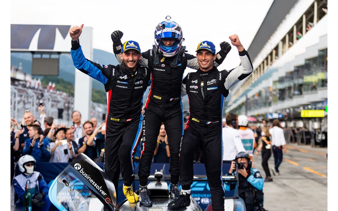 初優勝を飾った35号車のフェルディナンド・ハプスブルグ、ポール・ループ・シャタン、シャルル・ミレッシ組