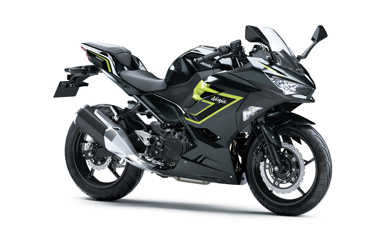 カワサキ Ninja 250(メタリックカーボングレー×メタリックイエローイッシュグリーン)