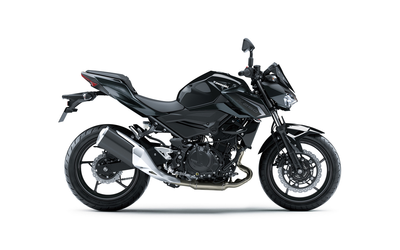 カワサキ Z250 2026年モデル（エボニー×メタリックカーボングレー）