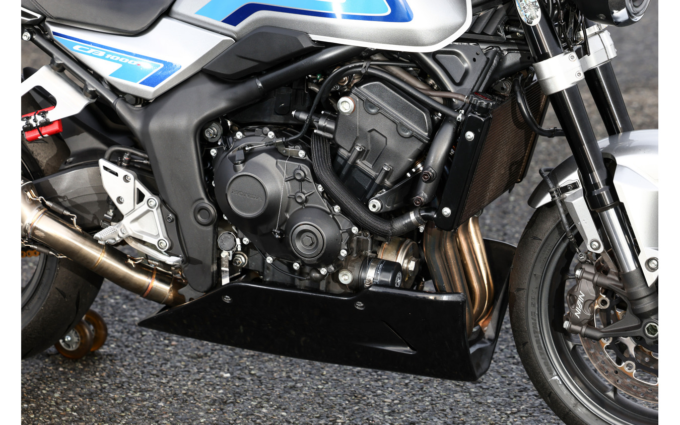 「鉄馬レース」に参戦したホンダ『CB1000F Concept』