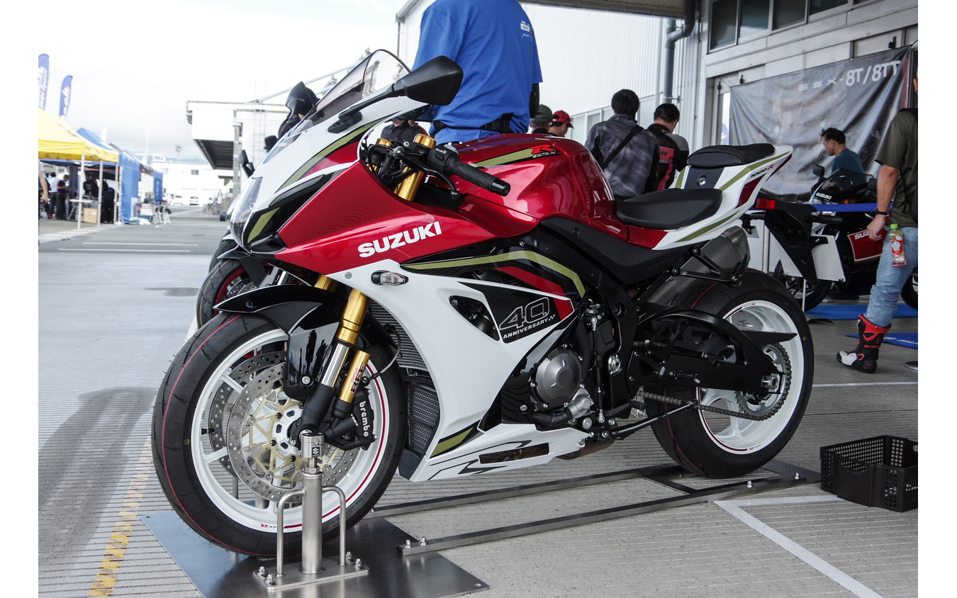 スズキ GSX-R1000 新型