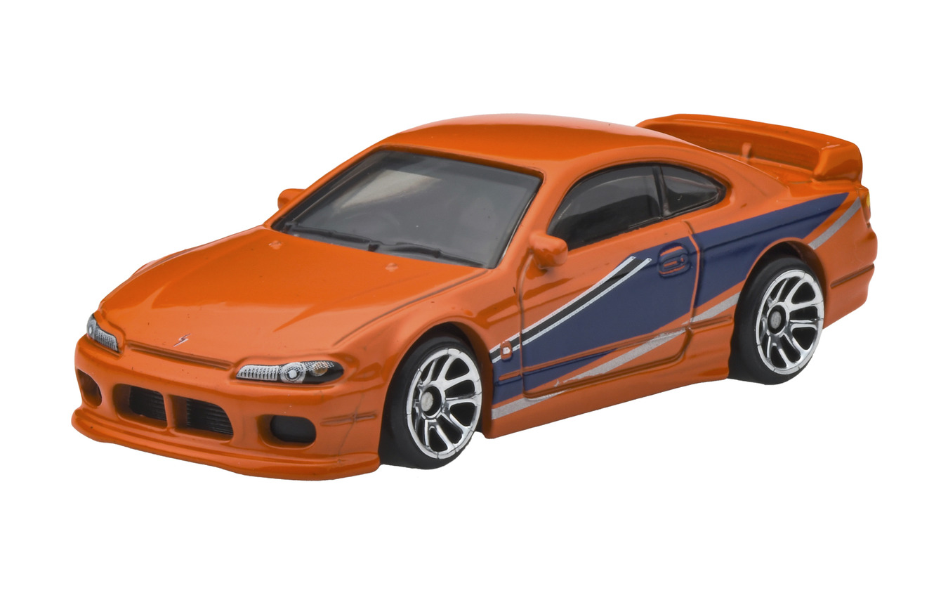 日産シルビア ”S15”(10月18日発売)