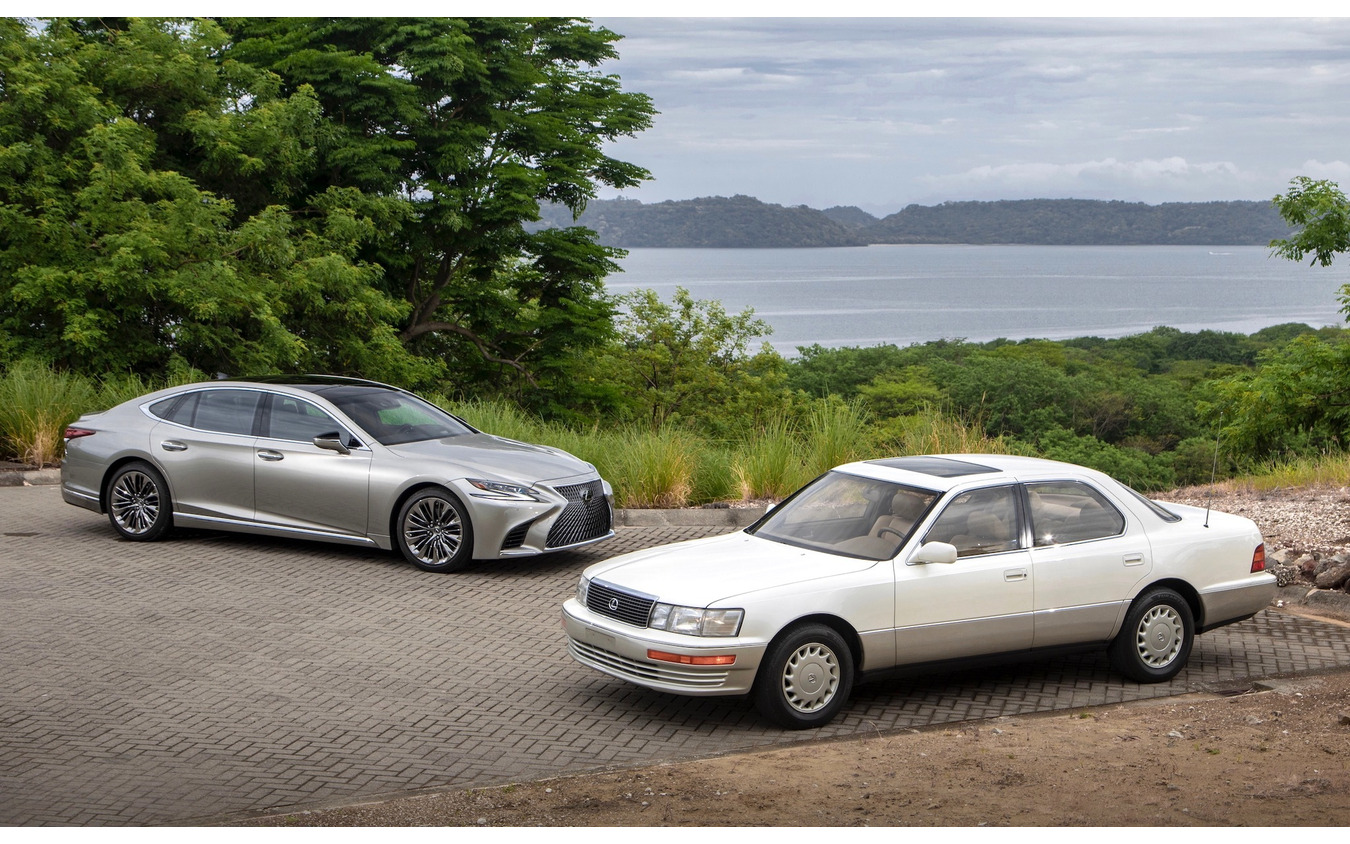 1990年のLS400と2019年のLS500
