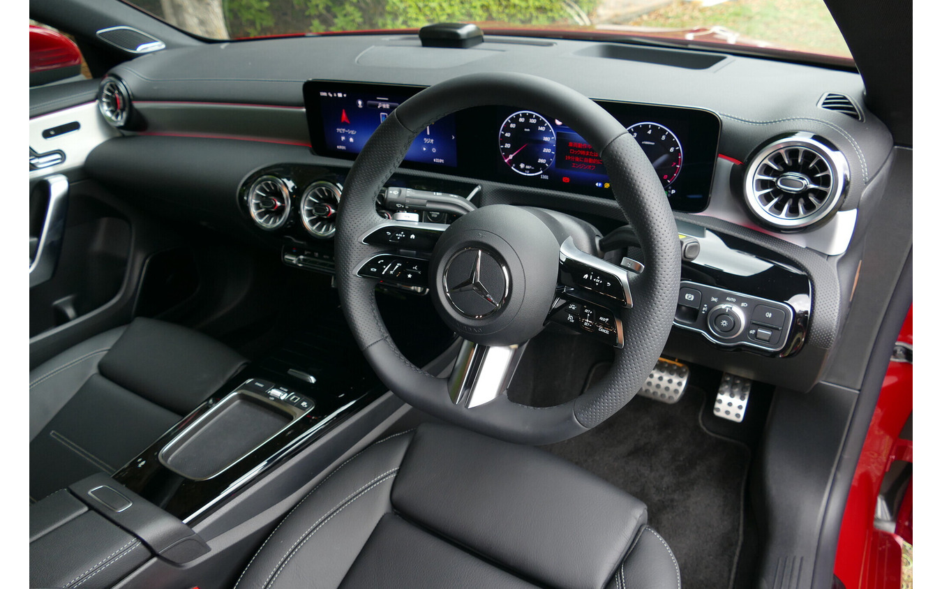 メルセデスベンツ CLA 180 Urban Stars