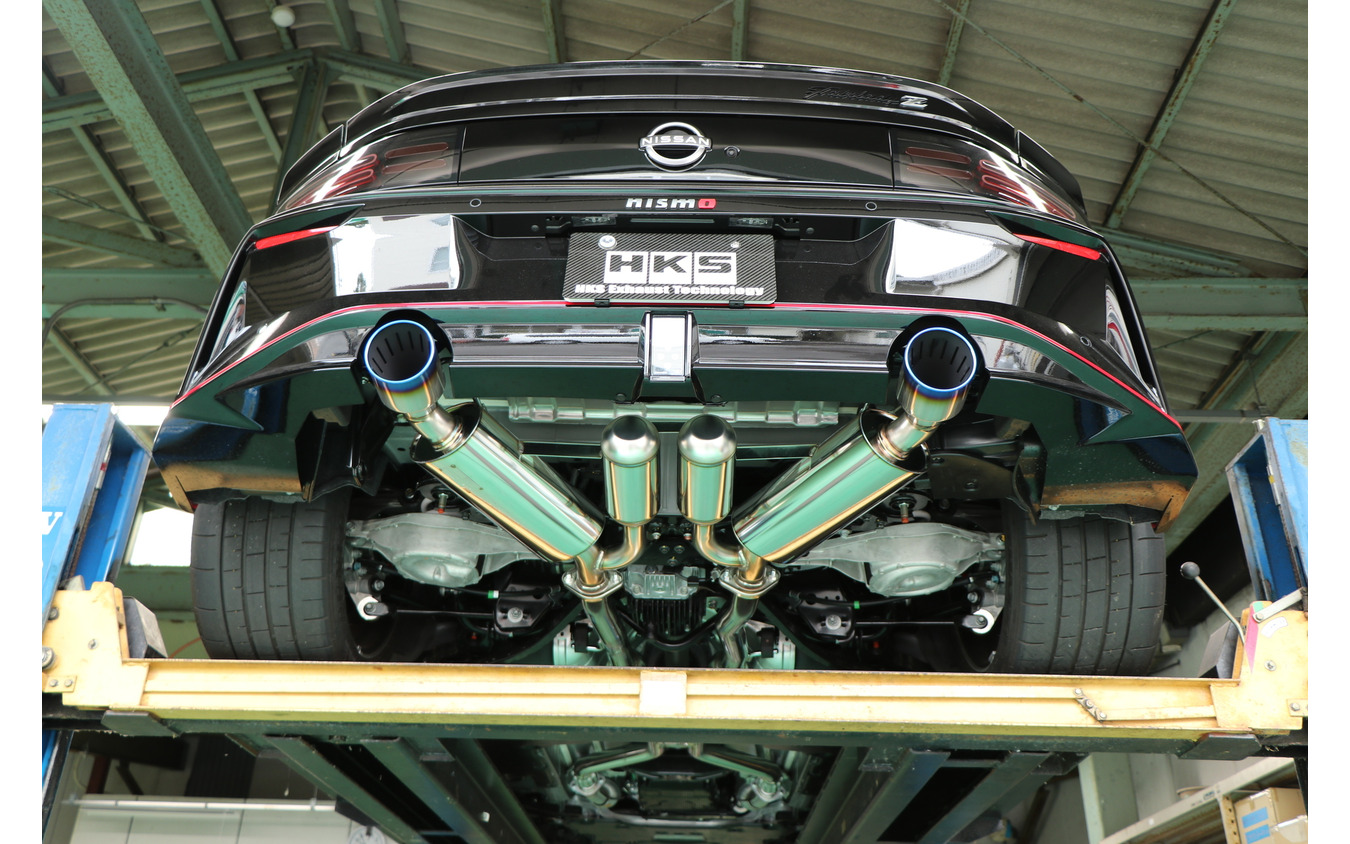 HKSの『フェアレディZ NISMO』用「スーパーターボマフラー」