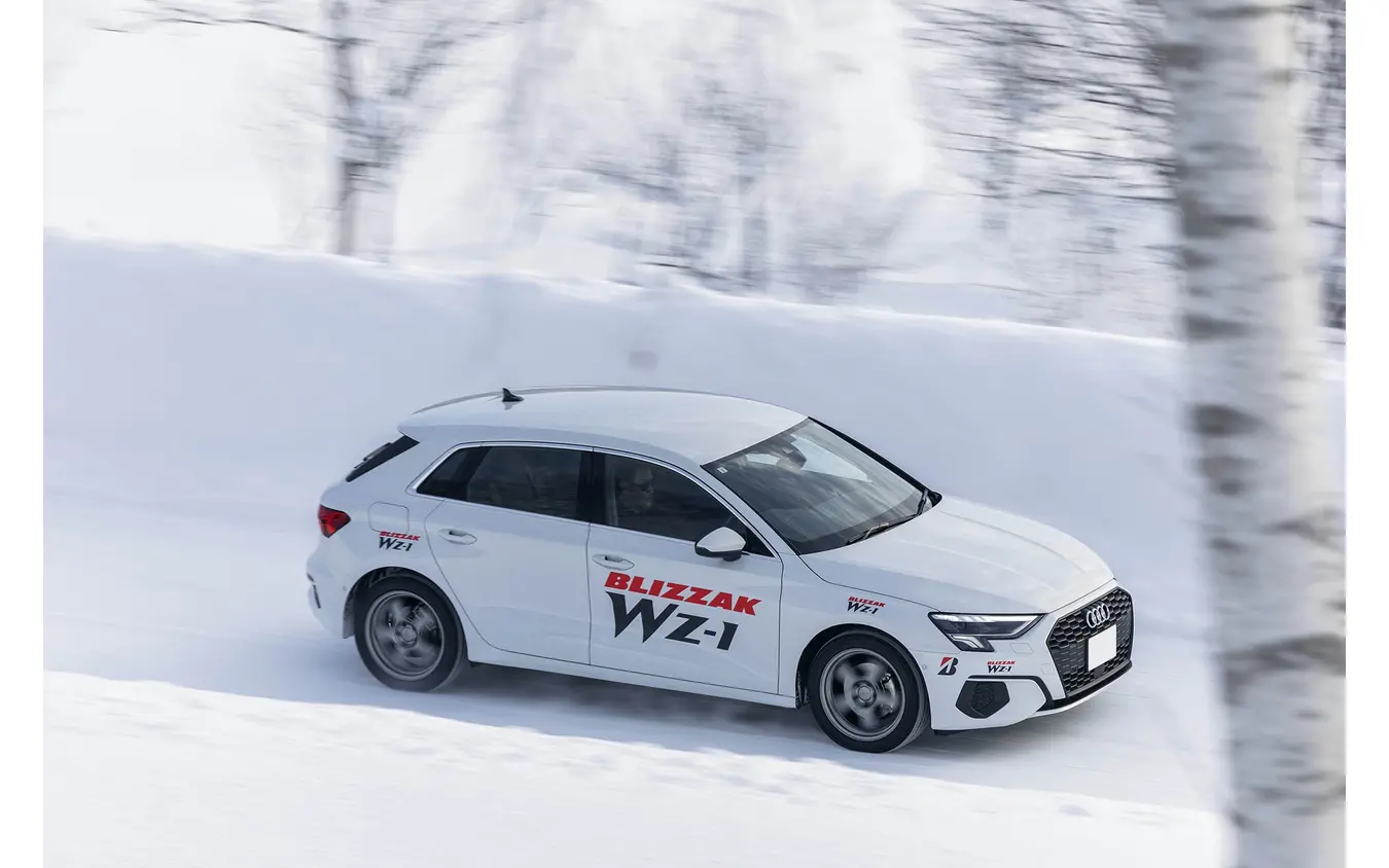 もちろん得意なスノーやアイス路面では圧倒的な性能を発揮する