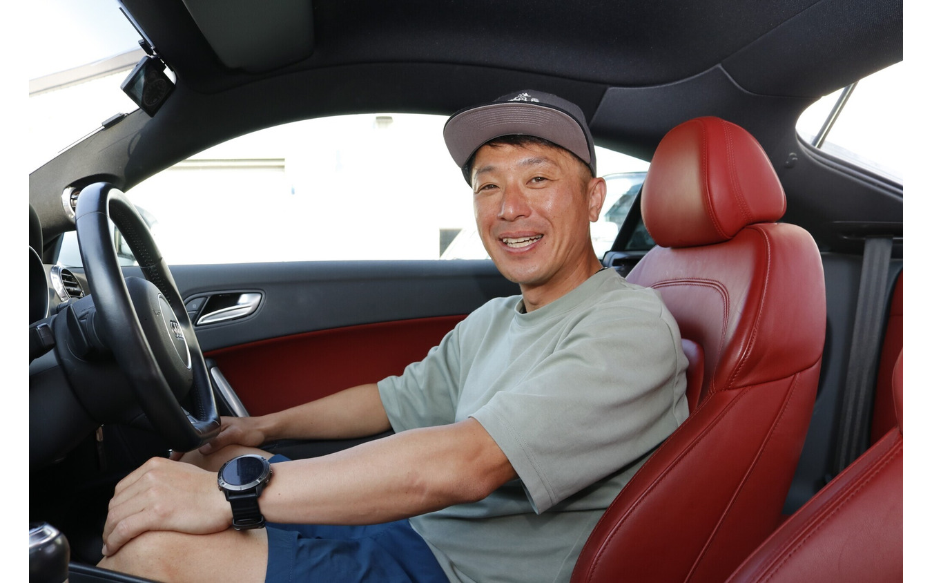 ナチュラルサウンドに仕上がった愛車は何時間聴いていても疲れず飽きないとお気に入りの様子の藤井さん。