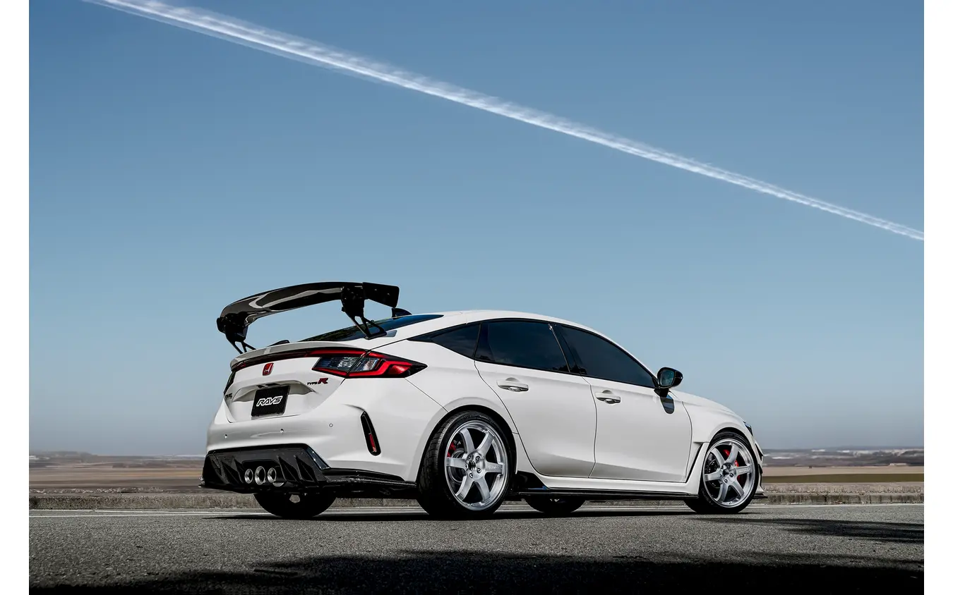 TE37 SAGA S-plus A.S.T. ブラッシュド × Honda シビック TYPE-R