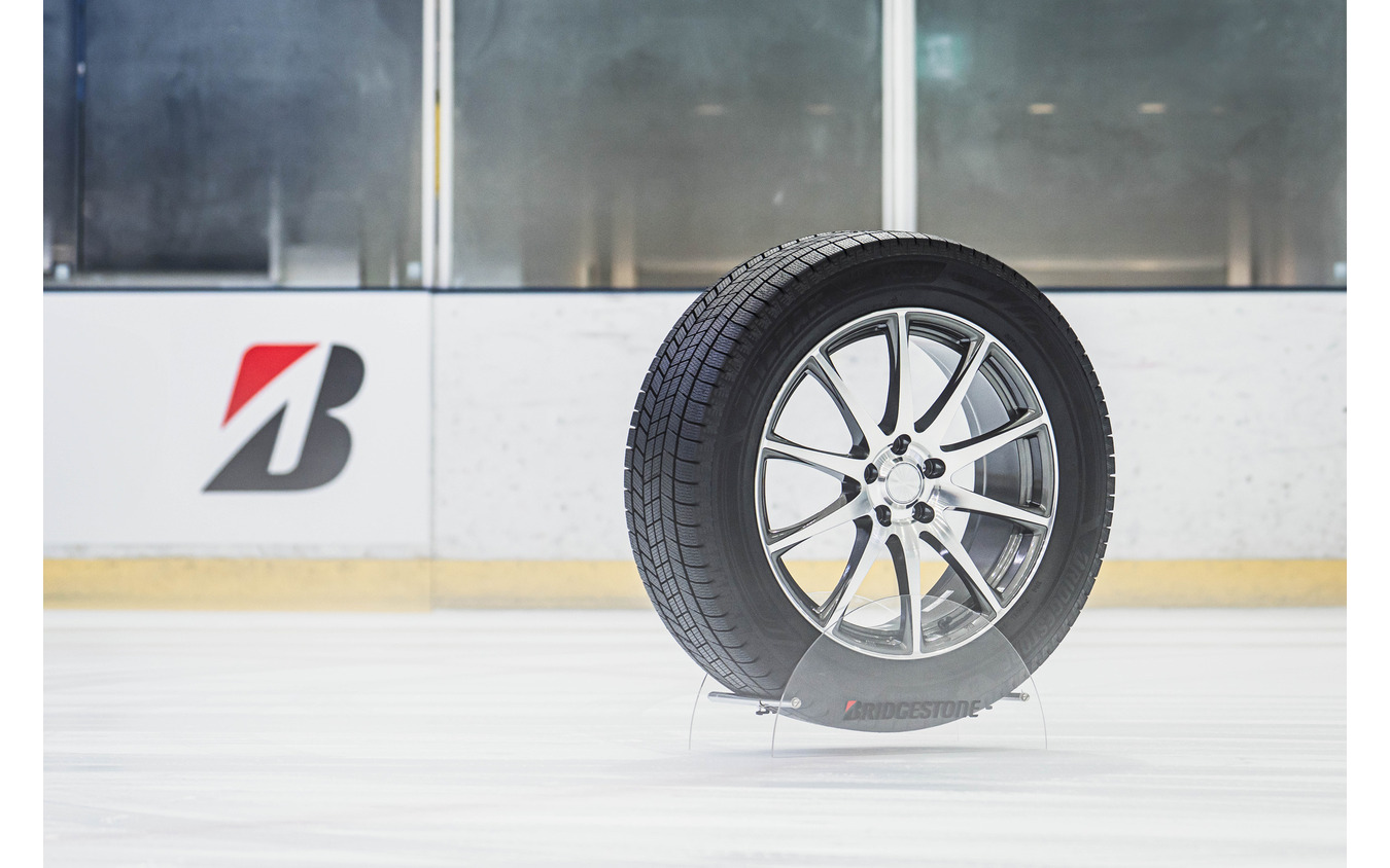 ブリヂストン『ブリザック WZ-1』