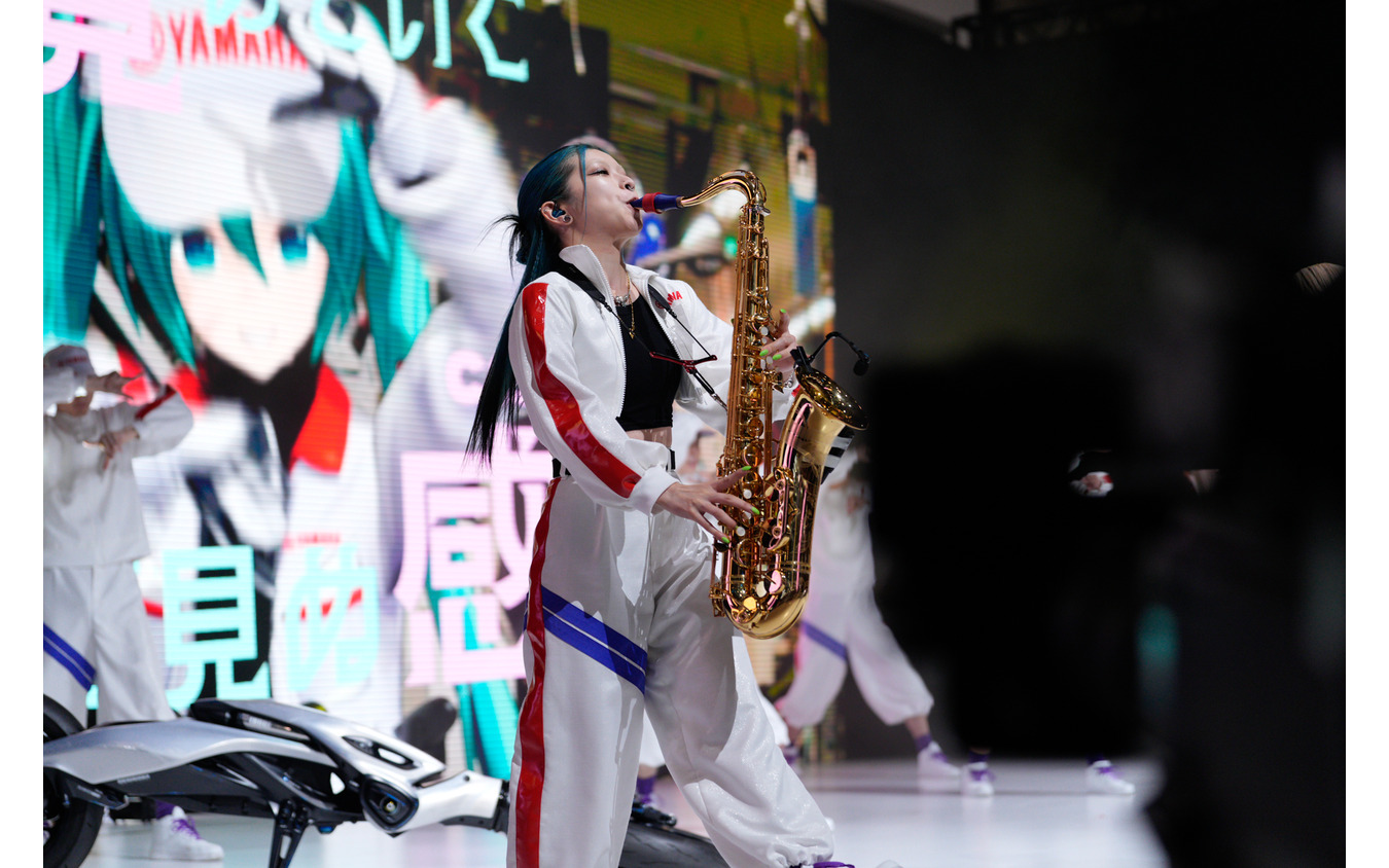 Wヤマハと初音ミクとのコラボレーション(ジャパンモビリティショー2025)