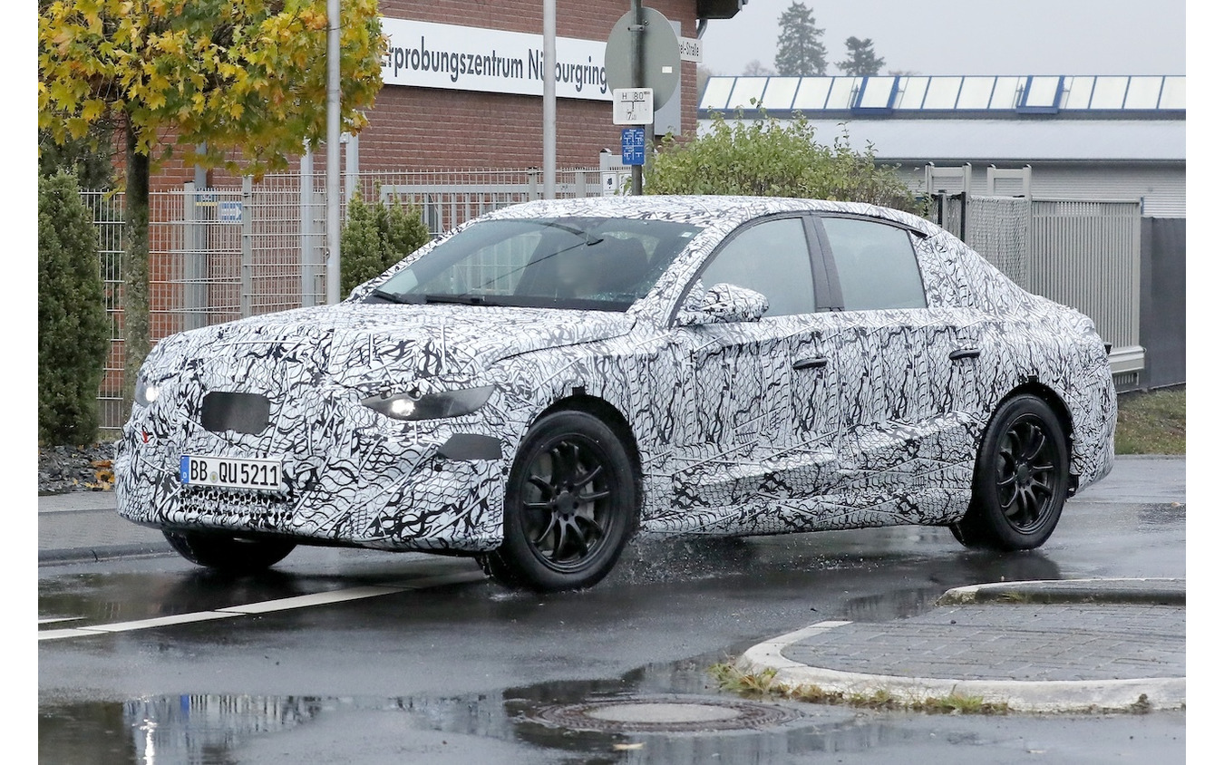 メルセデスベンツ EクラスEQ 市販型のプロトタイプ