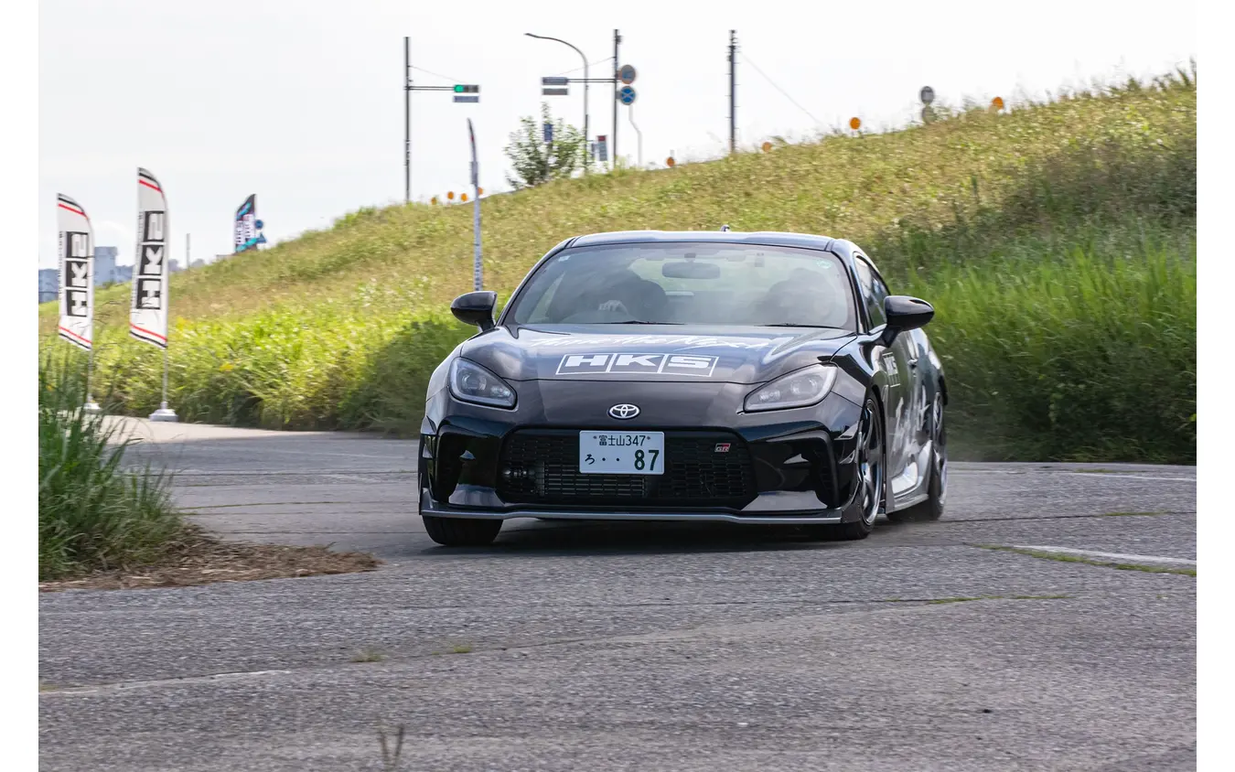 HKS × TOYOTA GR86